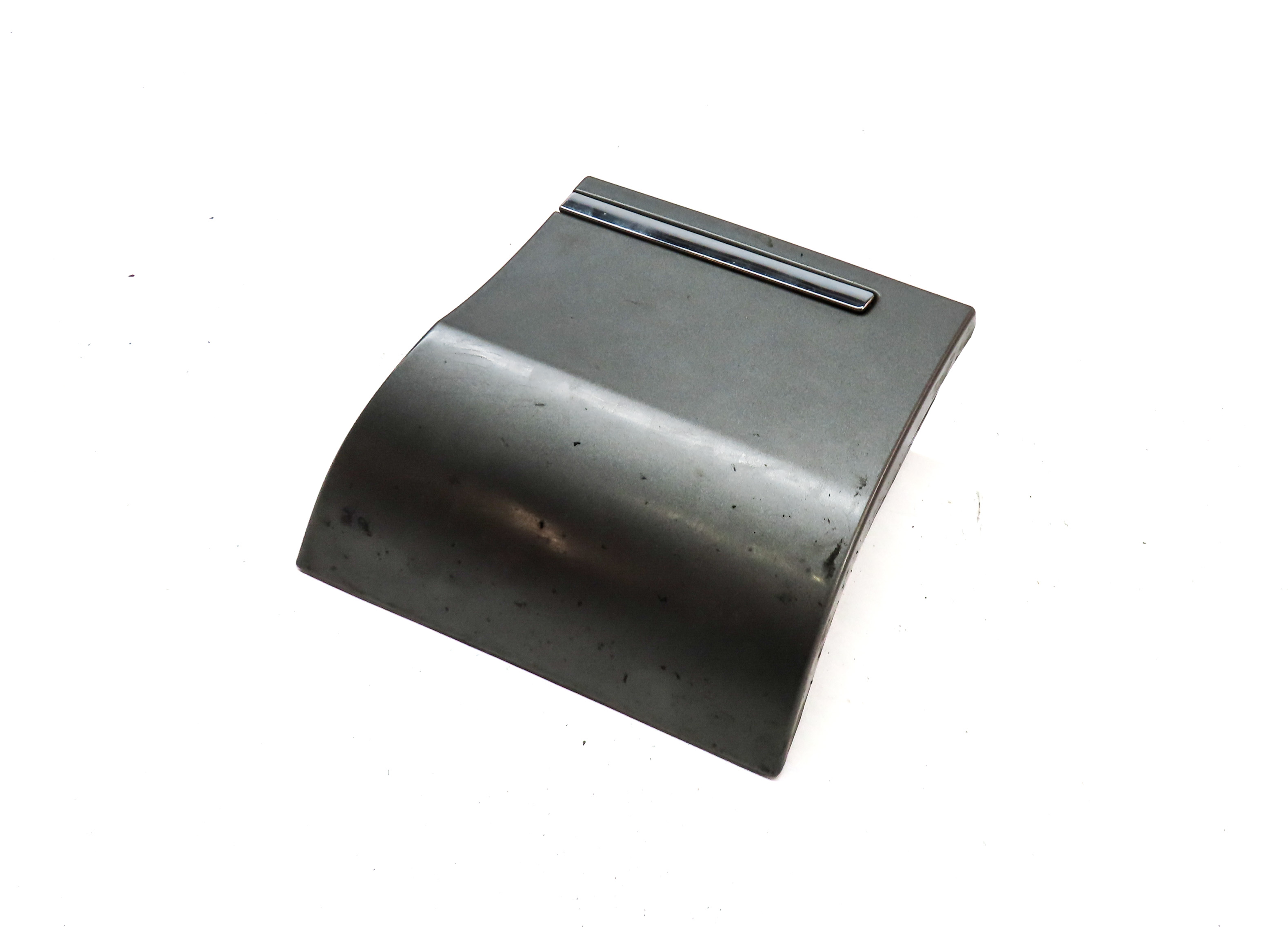 2011 AUDI Q7 (4L) FRONT RIGHT PASSENGER LOWER FENDER TRIM MOULDING PANEL (Gray) — exact item pictured